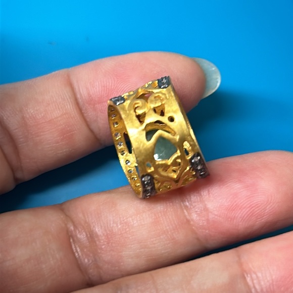 🖤NEW💕Green gemstone ring - Picture 10 of 16